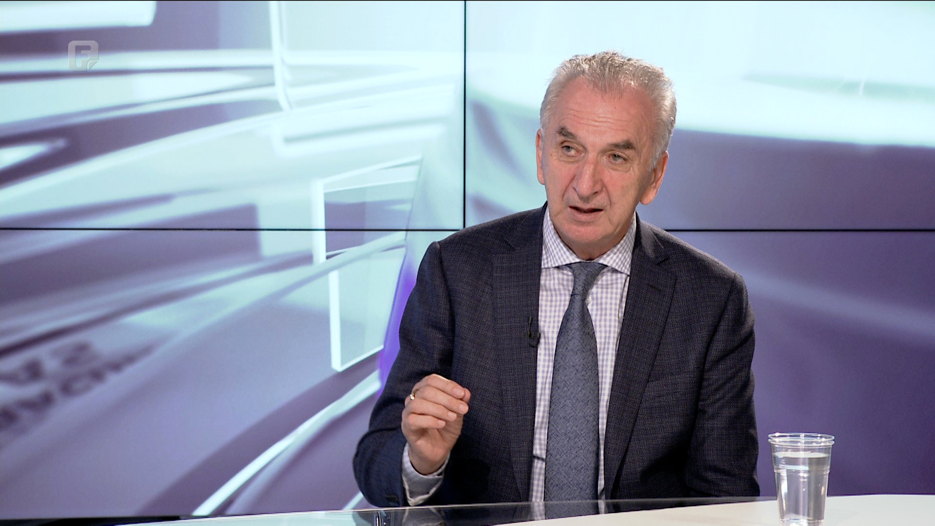 Šarović: Zabrinut sam, ali Dodik je namagarčio mnoge, rješenje u dijalogu